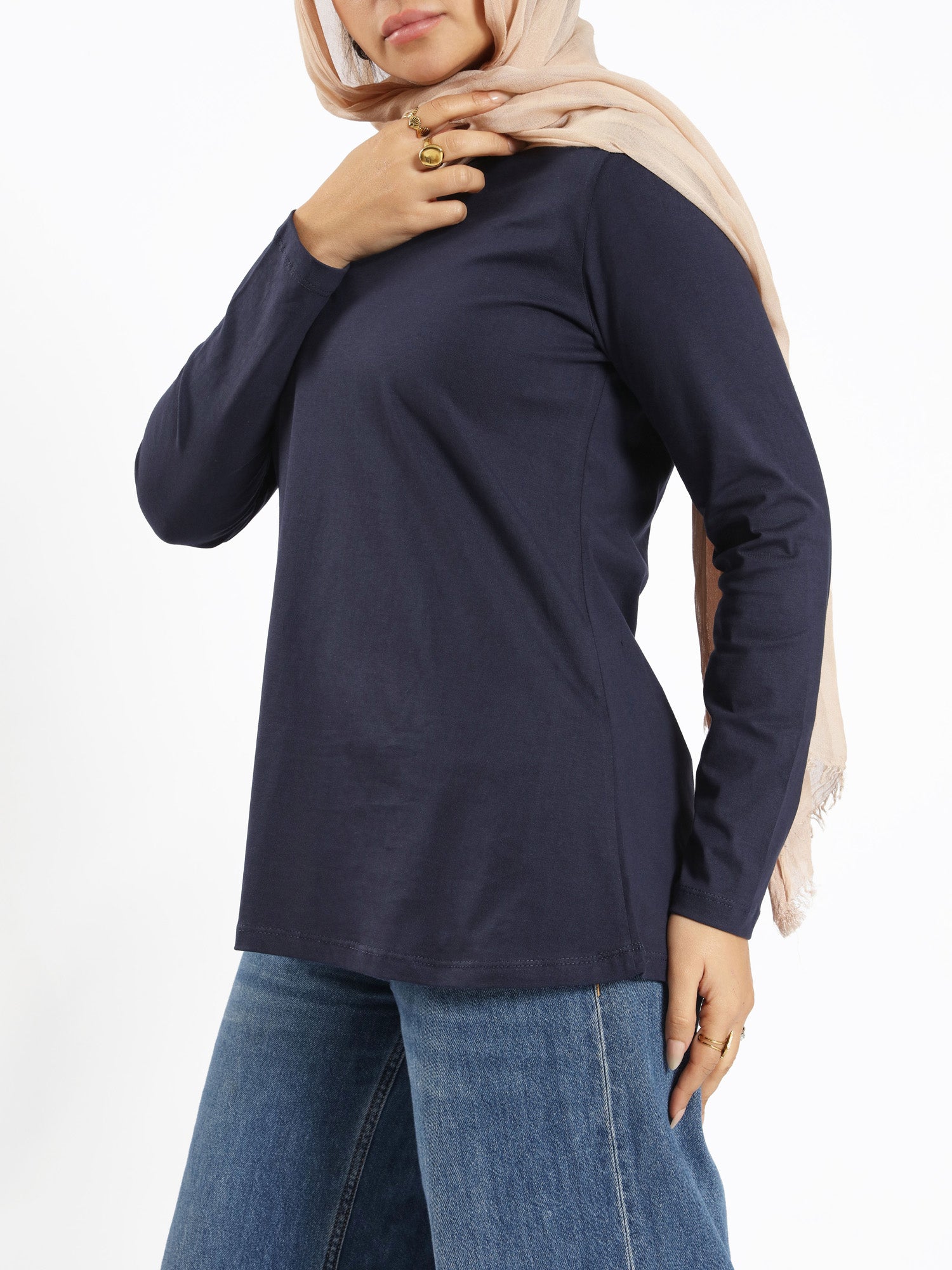 Rounda Long-Sleeve Basic Top
