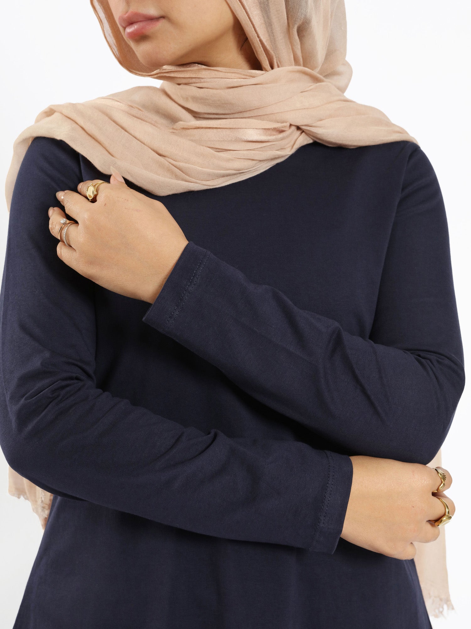 Rounda Long-Sleeve Basic Top